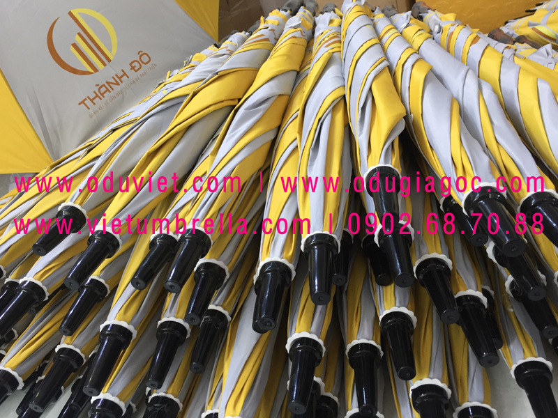 xưởng sản xuất ô dù cầm tay in logo quảng cáo